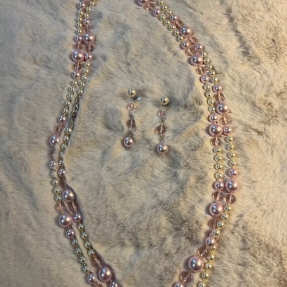 Vintage Style Pink Blush Pearl Jewelry Set - Necklace, Bracelet & Earrings For Brides 5 thumbnail image